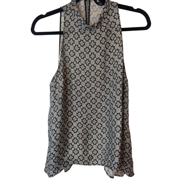 Zara Woman Tops - 2/$30 ZARA Small Black & White Sleeveless Patterned Blouse